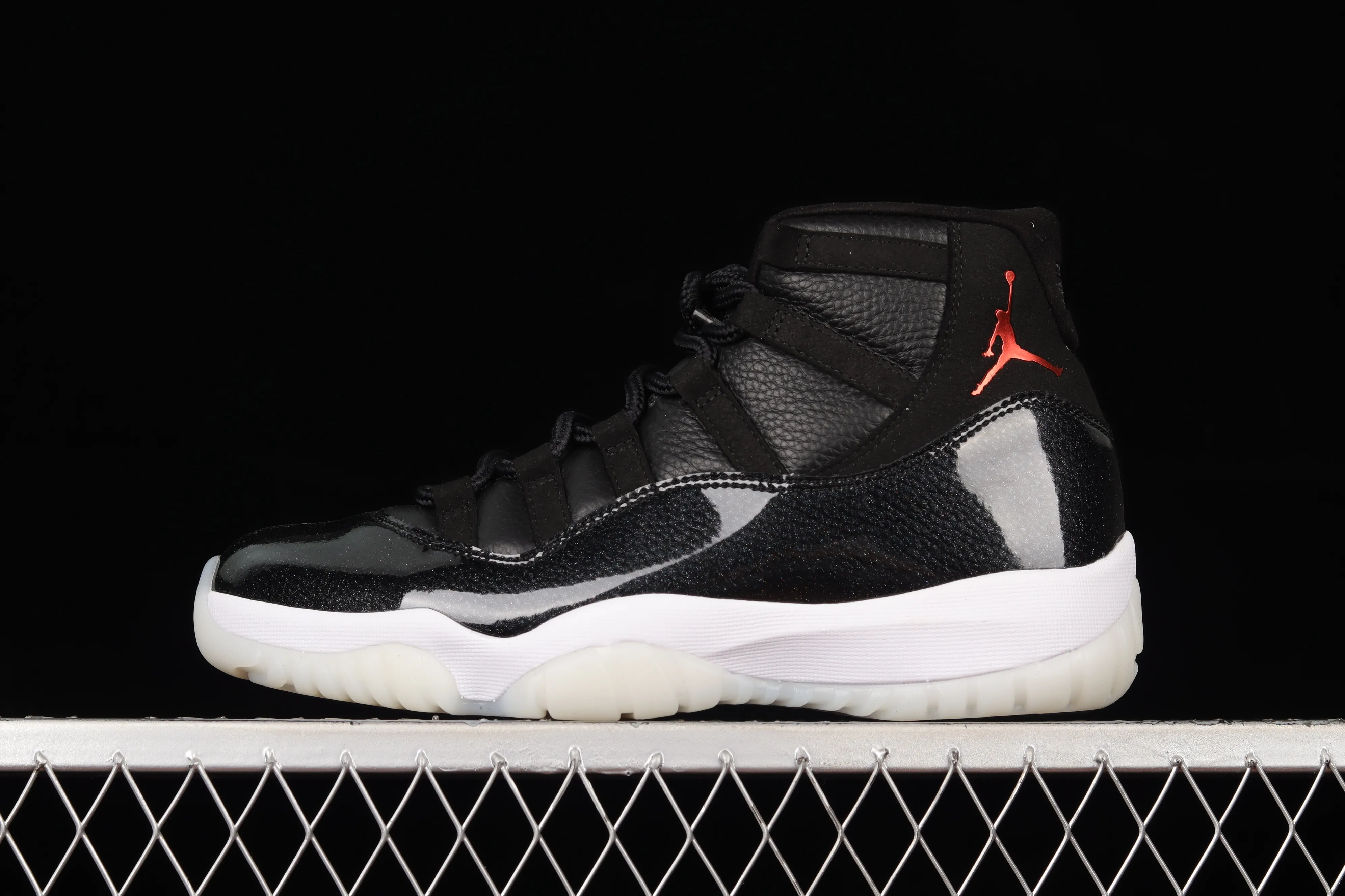 All categories Air Jordan Jordan series basketball shoes Air Jordan 11 F version Air Jordan 11 "72-10" AJ11 Joe 11 Devil basketball shoes first layer genuine carbon 378037-002